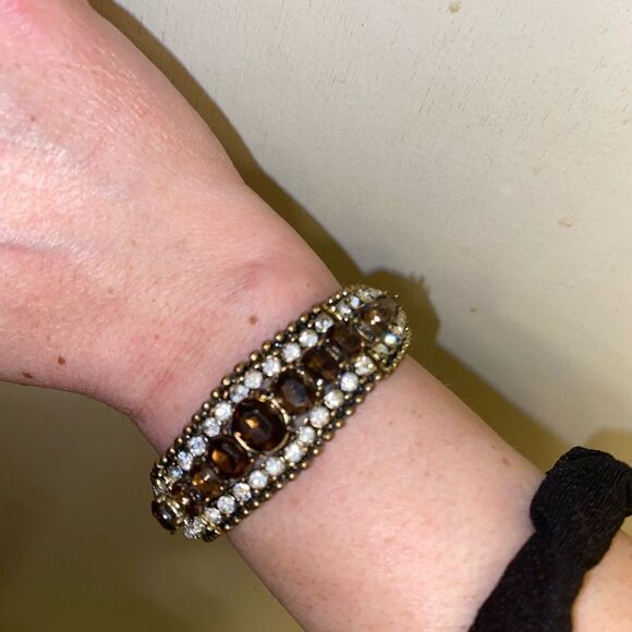 Stretchy Rhinestone/Crystal Bracelet - Picture 1 of 8